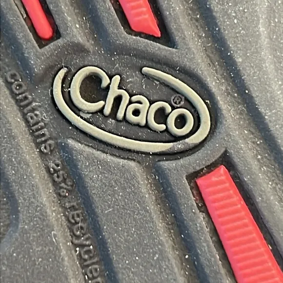 ⭐️ Chaco hiking sandals super strappy flip flops women 6.5