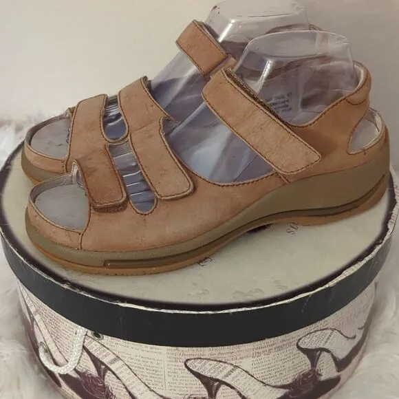 - Dansko leather Summer Sandals