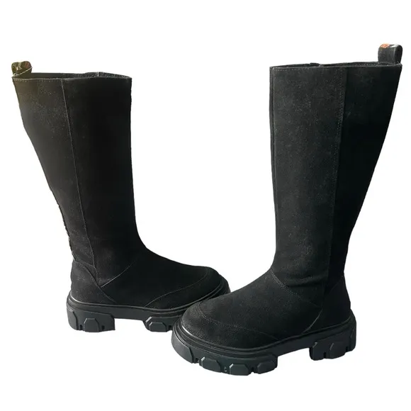 🏜️ NWT Anthropologie x FARM Rio black suede boots🏜️