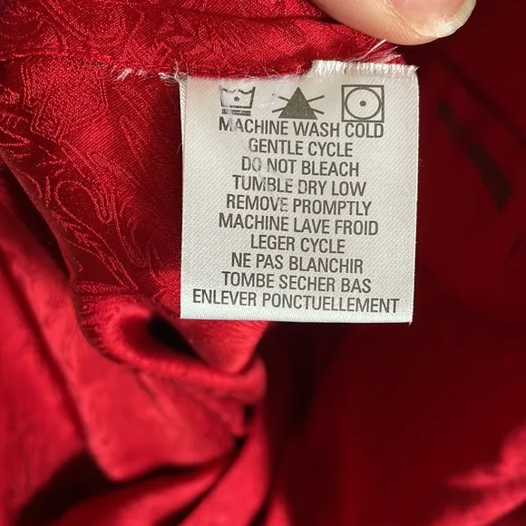🕶️ Vintage Harley-Davidson Red Silk Paisley Button-Down Shirt