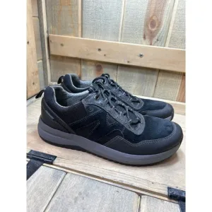 11M Clarks Collection Mens Waterproof Black Casual Sneakers Walking Shoes