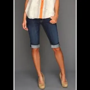 14. HUDSON PALERME KNEE CUFFED BERMUDAS in a dark wash 26