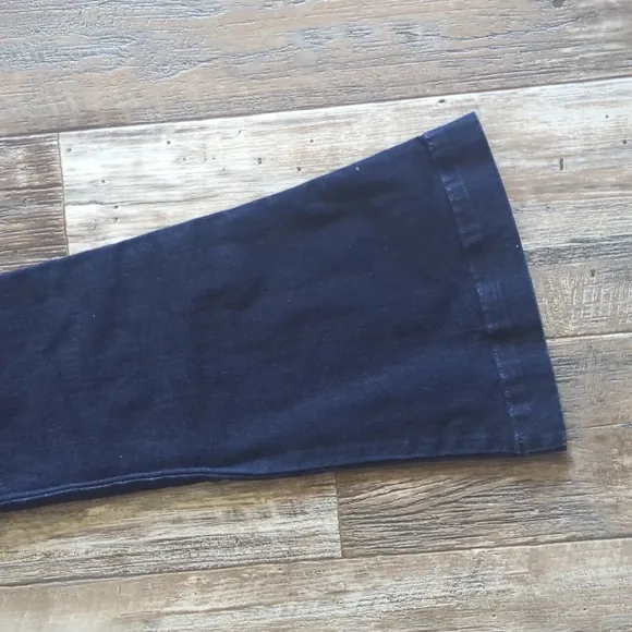 7FAMK Seven For All Mankind &quot;the Slim Trouser&quot; jeans flares sz 28x33.5L like new