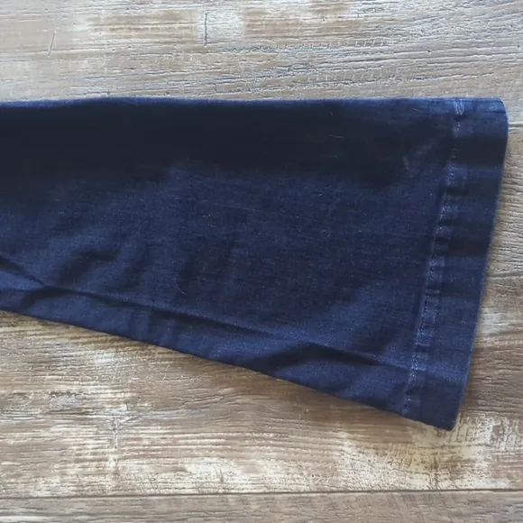 7FAMK Seven For All Mankind &quot;the Slim Trouser&quot; jeans flares sz 28x33.5L like new