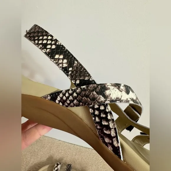 ABEO Snake Sandals 8