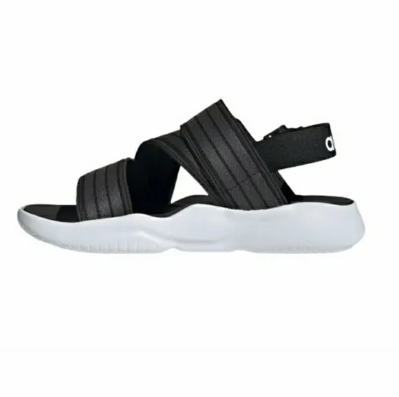 ADIDAS 90s Sandals Sz 7NWT!