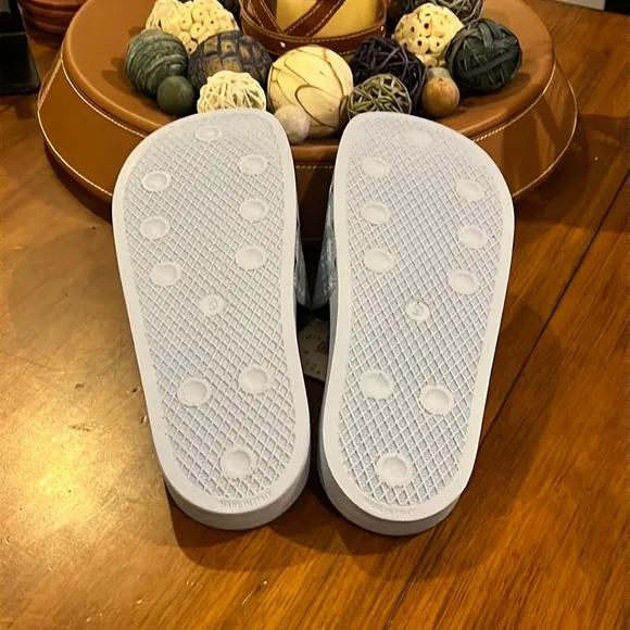 Adidas Adilette slides sandals new easy blue flip flops Italy BA7539 Mens Size 9