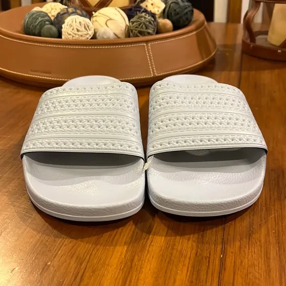 Adidas Adilette slides sandals new easy blue flip flops Italy BA7539 Mens Size 9