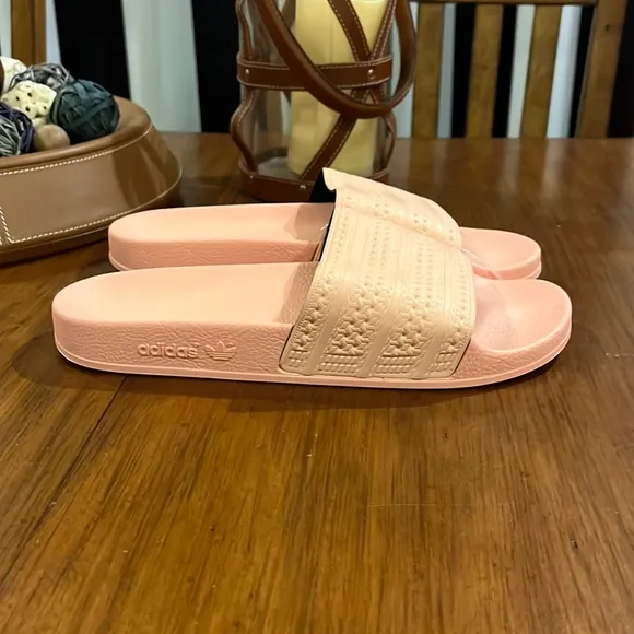 Adidas Adilette slides sandals shoes Hazel Coral flip flops Italy BA7538 Men’s 9
