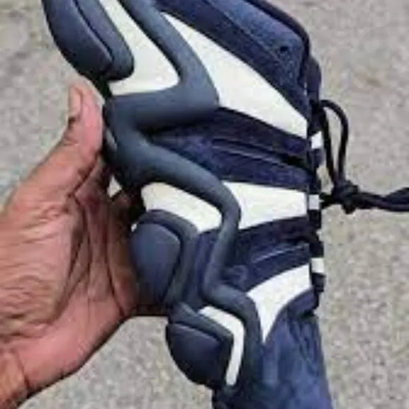 Adidas HYC Crazy 8 Low. Brand New. Womens Size: 8.5 - 11.5.