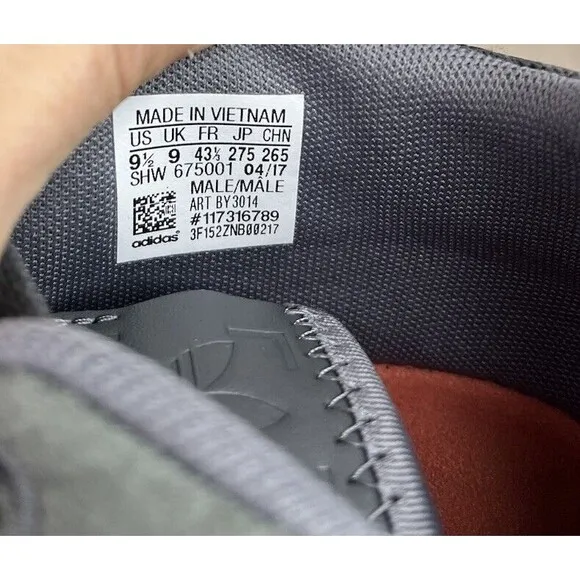Adidas Nmd R2 Men Sneakers Sz 9.5 Gray Shoes