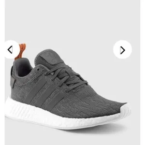 Adidas Nmd R2 Men Sneakers Sz 9.5 Gray Shoes