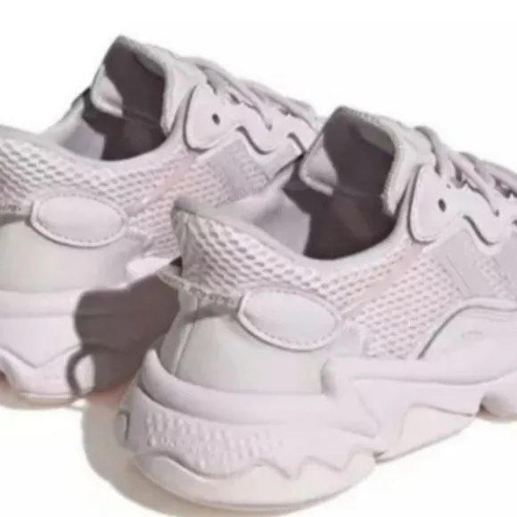 adidas OZWEEGO &quot;Aluminum Pink&quot;  Shoes brand new