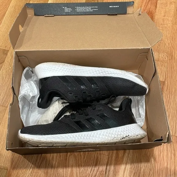 Adidas puremotion women’s running shoe. size 10 L212