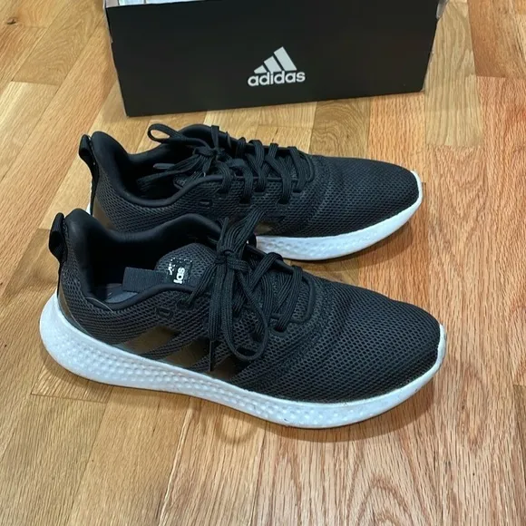 Adidas puremotion women’s running shoe. size 10 L212