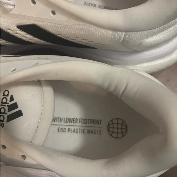 Adidas Supernova White and Black Running Shoes new size 11.5
