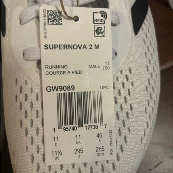 Adidas Supernova White and Black Running Shoes new size 11.5