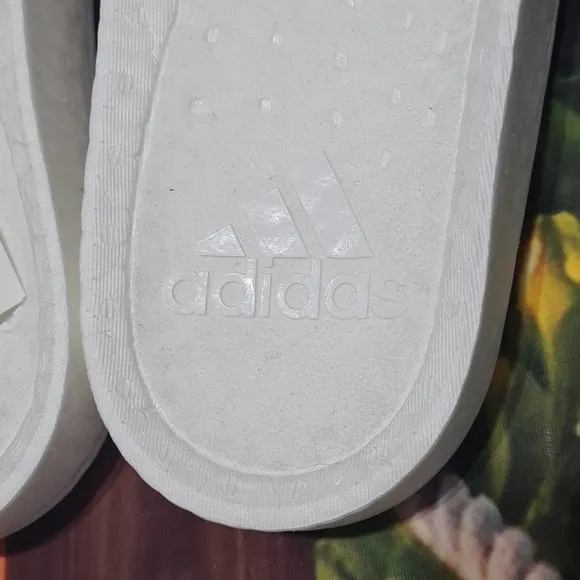 Adidas White Boost Slides Flip Flops NWT Size 10