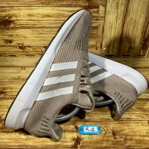Adidas Running Shoes Women 11 Swift Run Clear Brown Breathable Mesh Lightweight