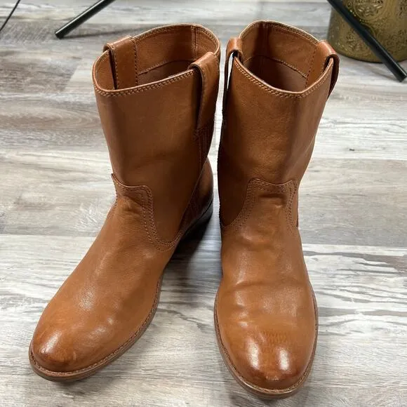 Anna Carson Short Pull-On Leather Boots Size 7.5M Tan Cognac