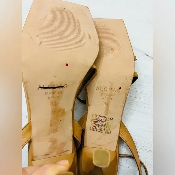 Anthropologie Alohas Straps Chain Camel Size 41 NWOT $170