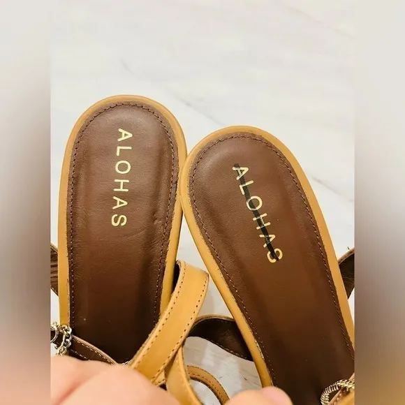 Anthropologie Alohas Straps Chain Camel Size 41 NWOT $170
