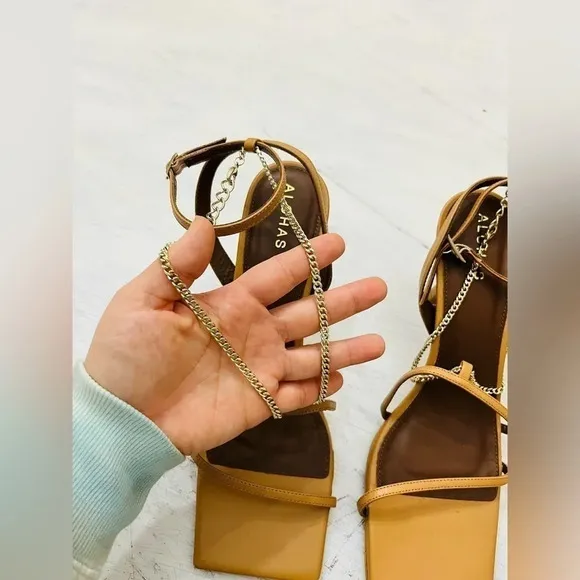 Anthropologie Alohas Straps Chain Camel Size 41 NWOT $170