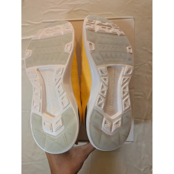 APL Techloom Breeze Running Shoes Knit Sneakers Athletic Marigold Size 8 Women