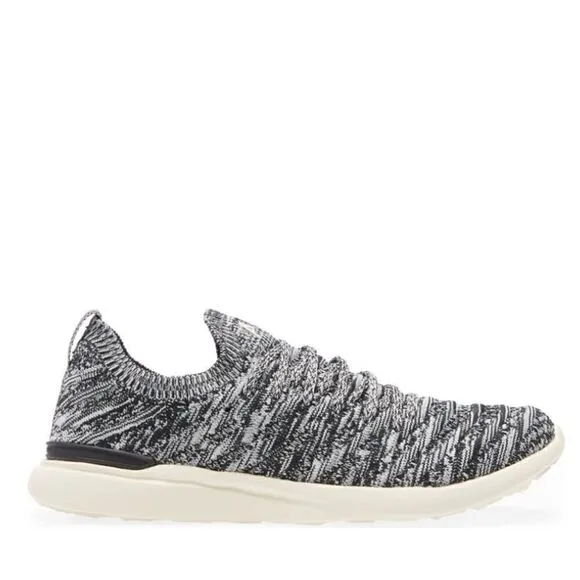 APL TechLoom Wave Hybrid Running Shoe Sneaker, Lightweight Black, Size 9, NWT