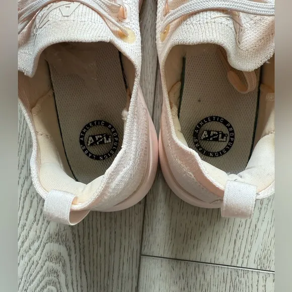 APL Women’s TechLoom Breeze Running Shoes Size 10.5 Light Pink