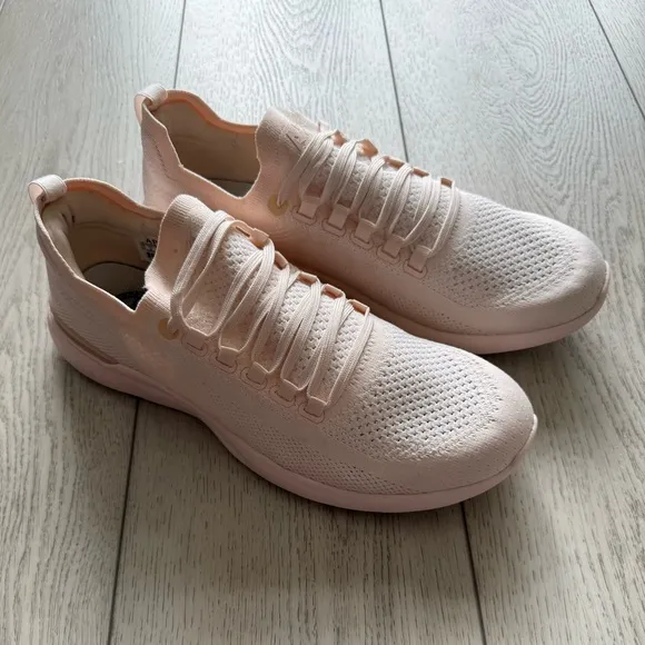 APL Women’s TechLoom Breeze Running Shoes Size 10.5 Light Pink
