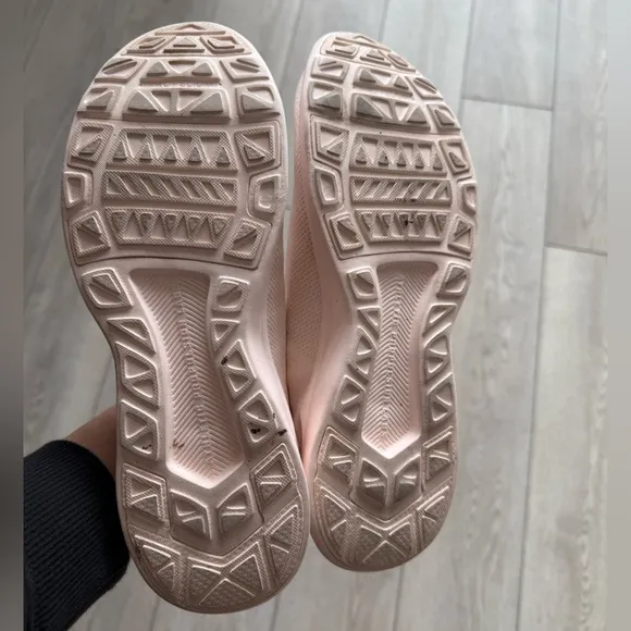 APL Women’s TechLoom Breeze Running Shoes Size 10.5 Light Pink