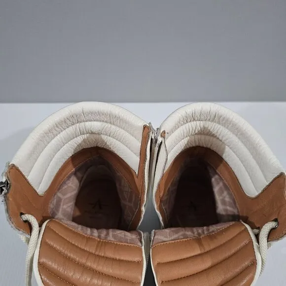 Aquatalia Laila Water Resistant Ankle Bootie Lug Sole Ivory White Leather 6