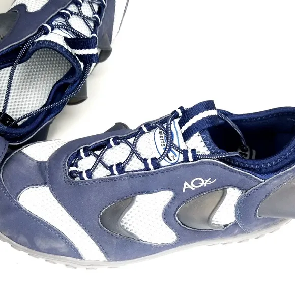AQx 1001 Water Shoes Men's Size 8 Navy Blue