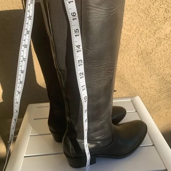 Ariat manmade tall black leather riding boots size 9.5B