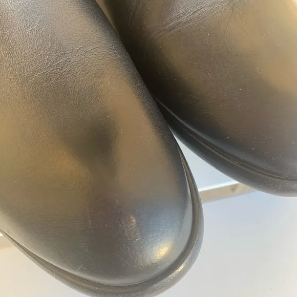 Ariat manmade tall black leather riding boots size 9.5B
