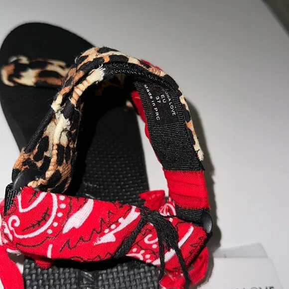Arizona Love *Trekky* sandals leopard w red bandana 37 6.5/7 US