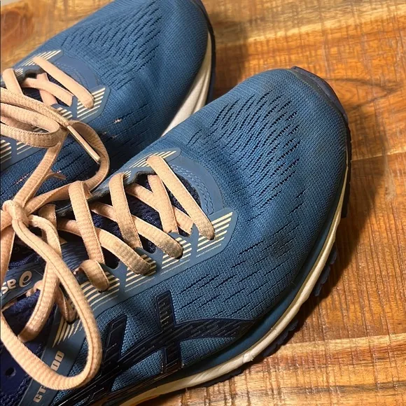 Asics GT 1000 7 Womens Size 8.5 Blue Athletic Running Shoes