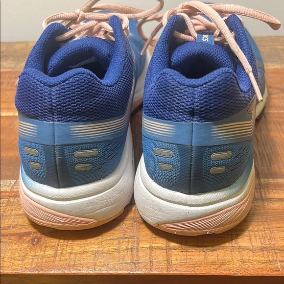 Asics GT 1000 7 Womens Size 8.5 Blue Athletic Running Shoes