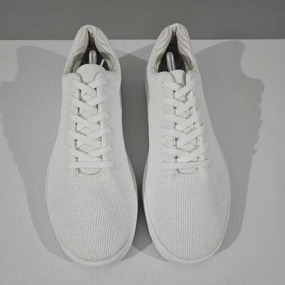 Atoms Model OOO Sneaker Lightweight Mens Shoe White Knit Size 11