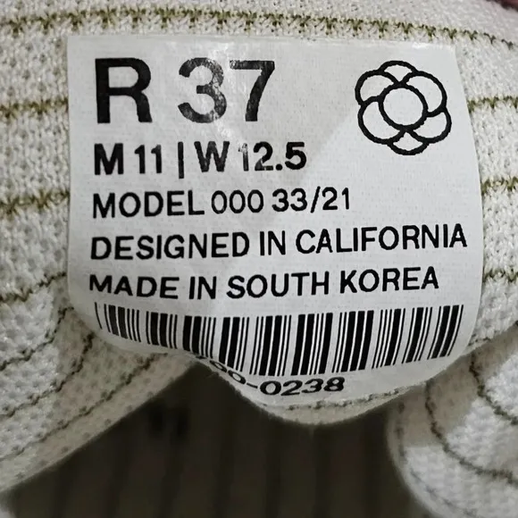Atoms Model OOO Sneaker Lightweight Mens Shoe White Knit Size 11