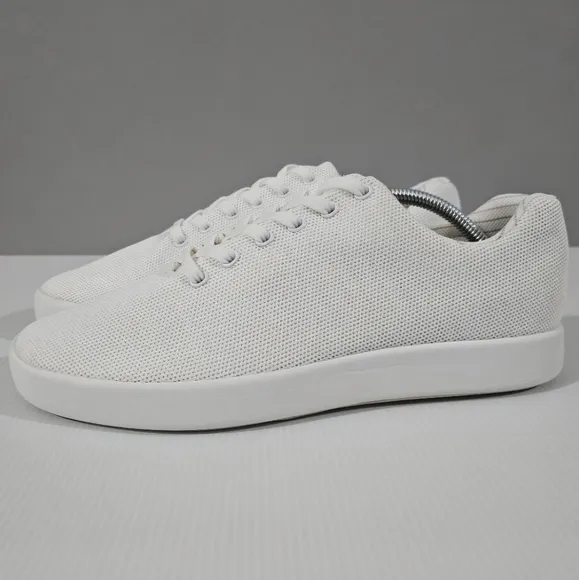 Atoms Model OOO Sneaker Lightweight Mens Shoe White Knit Size 11