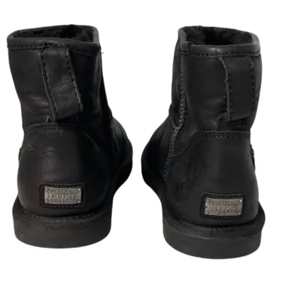 Australia Luxe Collective Short Black Sheepskin Lined Leather Ankle Boots 10.
