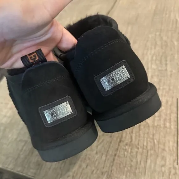 Australian Lux Cozy Ultra Short Boots.