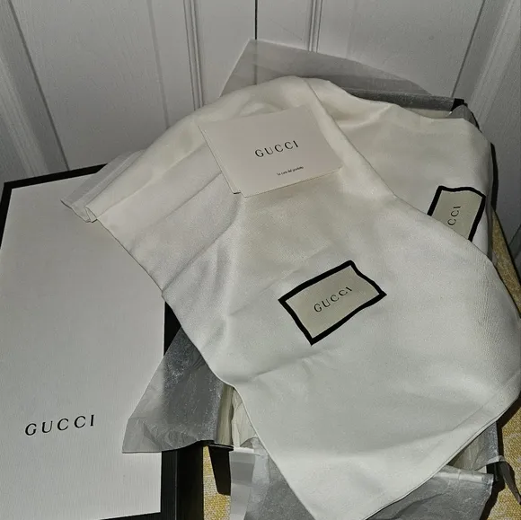Authentic Gucci Women's Black and Red Slide Sandals