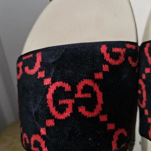 Authentic Gucci Women's Black and Red Slide Sandals