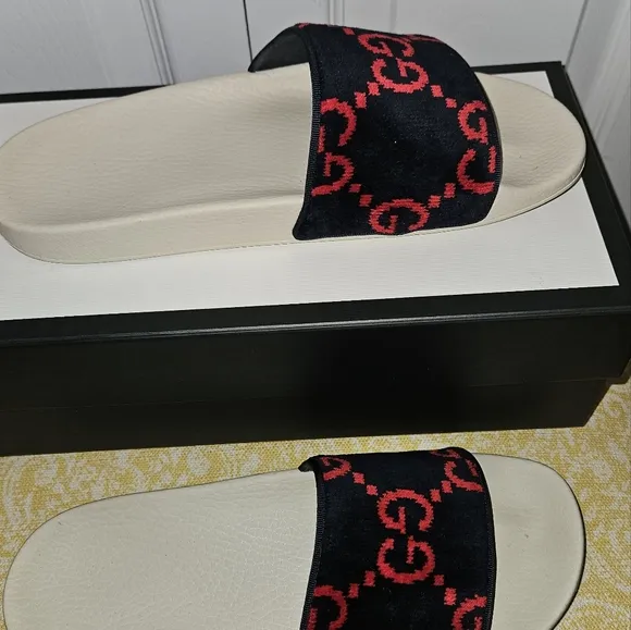 Authentic Gucci Women's Black and Red Slide Sandals