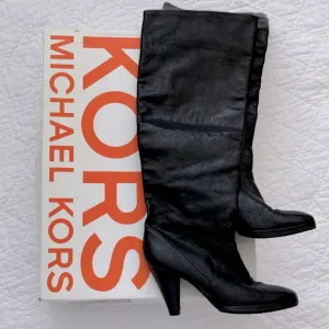 Authentic MICHAEL KORS FLEUR Black Leather Designer Convertible Tall
