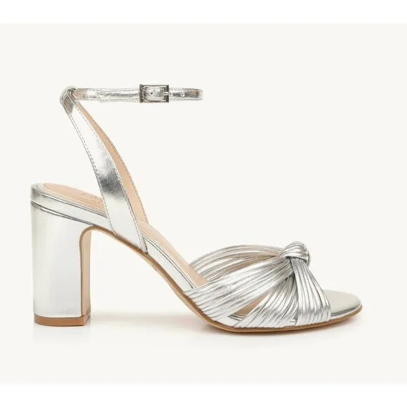 Badgley Mischka Christen Metallic Knot Heels 7.5 Silver Leather NWOT Sandals