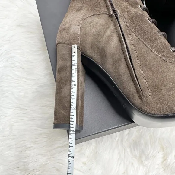 BARNEY’S NEW YORK Italian made Suede Boots 8.5 39.5 Combat New RARE high heel
